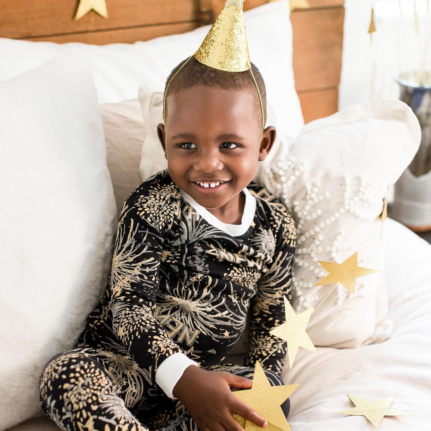 imageBurts Bees Baby Boys 2Piece Long Sleeve Tee and Pants Organic Cotton Pajama SetNew Year Cheer