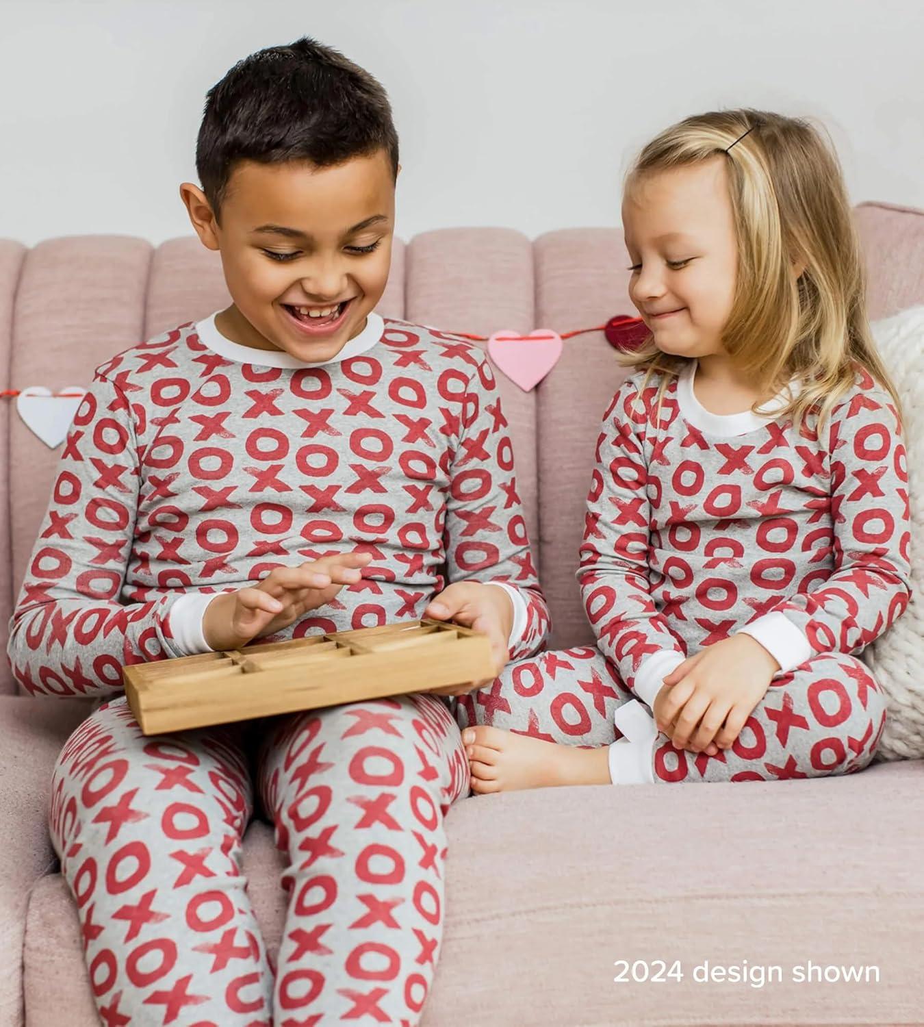 imageBurts Bees Baby Boys 2Piece Long Sleeve Tee and Pants Organic Cotton Pajama SetXs  Os